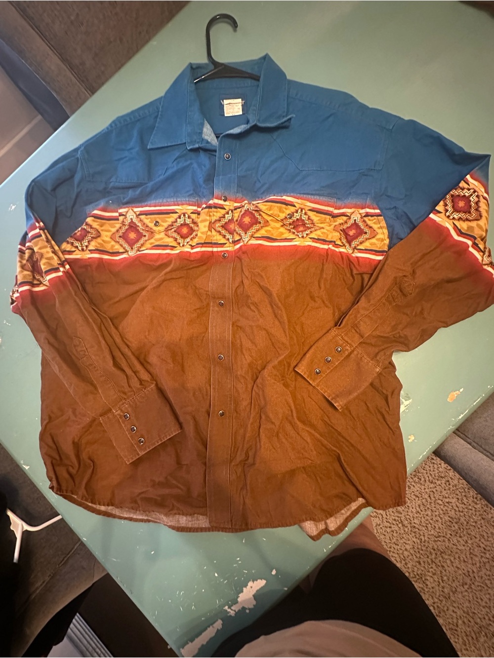 Vintage Wrangler Men’s Colorblock Southwestern Button-Up Shirt
